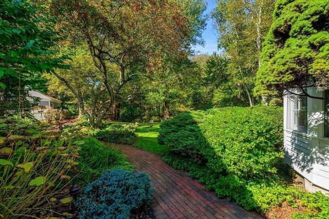 58 Osgood St, North Andover, MA 01845