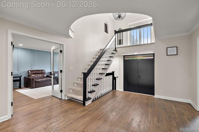 1966 Mapleridge Road, Rochester Hills, MI 48309