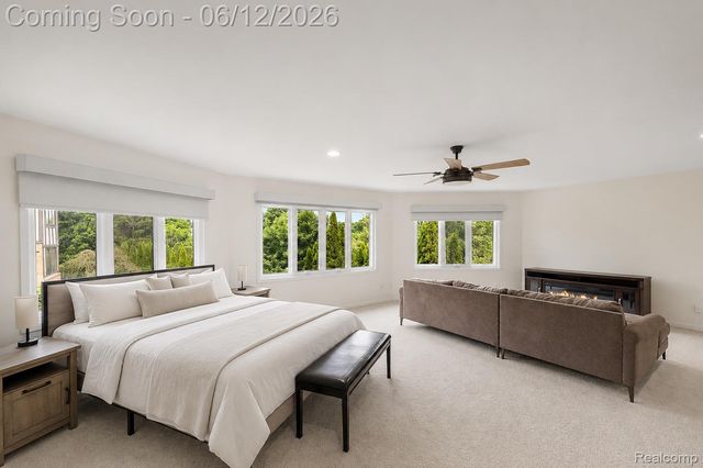 1966 Mapleridge Road, Rochester Hills, MI 48309
