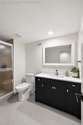 1966 Mapleridge Road, Rochester Hills, MI 48309