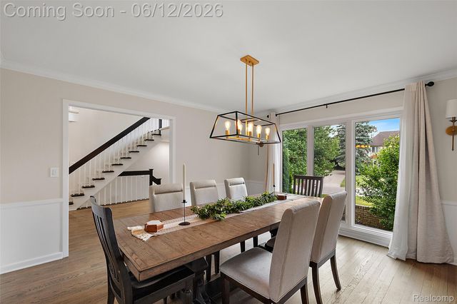 1966 Mapleridge Road, Rochester Hills, MI 48309
