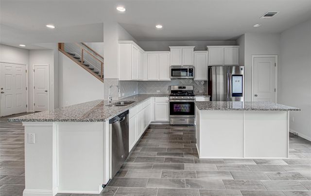 405 Charter Oak DR, Hutto, TX 78634