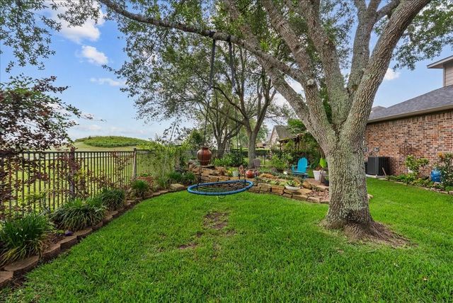 5415 Magnolia Green Lane, League City, TX 77573