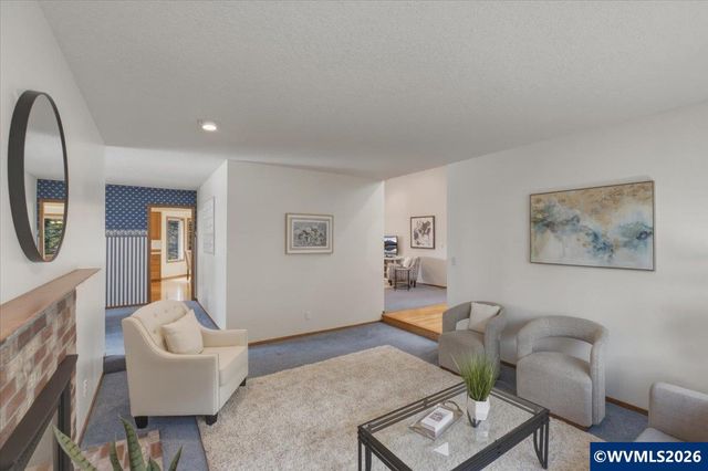 1075 NW Charlemagne Pl, Corvallis, OR 97330