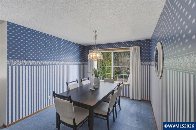 1075 NW Charlemagne Pl, Corvallis, OR 97330