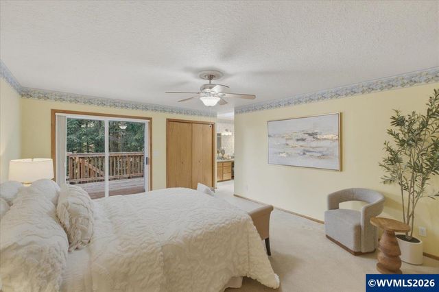 1075 NW Charlemagne Pl, Corvallis, OR 97330