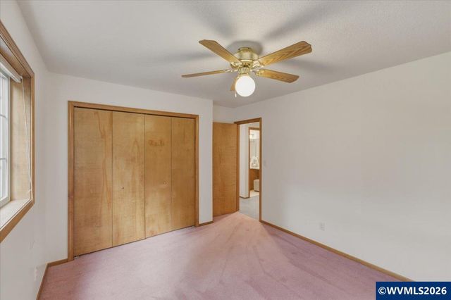 1075 NW Charlemagne Pl, Corvallis, OR 97330