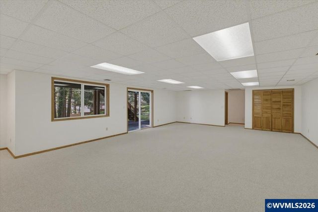 1075 NW Charlemagne Pl, Corvallis, OR 97330
