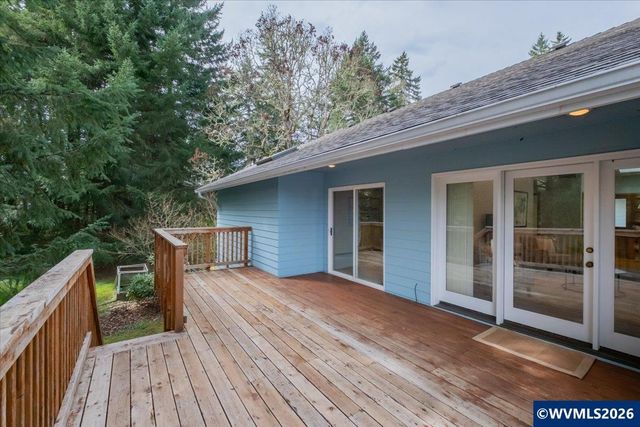 1075 NW Charlemagne Pl, Corvallis, OR 97330