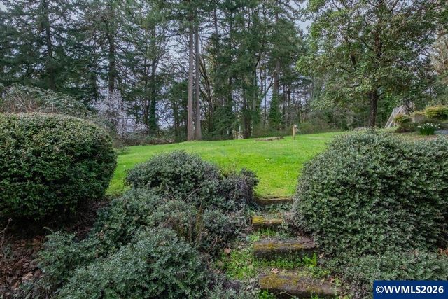 1075 NW Charlemagne Pl, Corvallis, OR 97330
