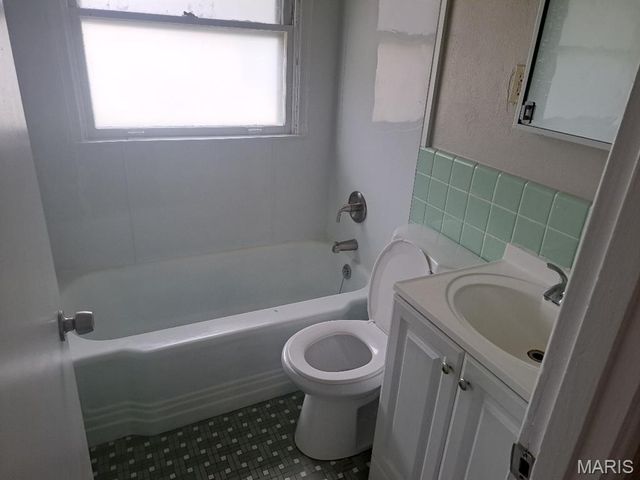 3100 Canfield Drive, Ferguson, MO 63136