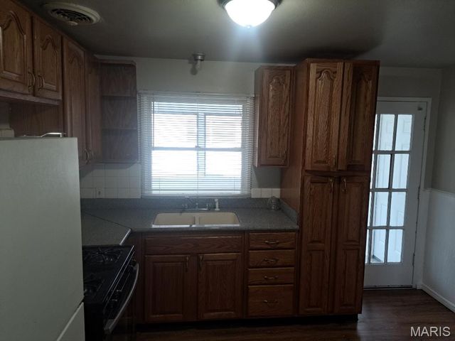 3100 Canfield Drive, Ferguson, MO 63136