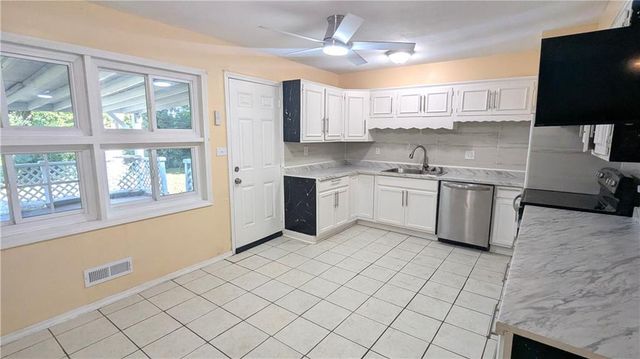 10901 BRISTOL Terrace, Kansas City, MO 64134