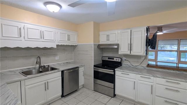 10901 BRISTOL Terrace, Kansas City, MO 64134