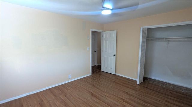 10901 BRISTOL Terrace, Kansas City, MO 64134