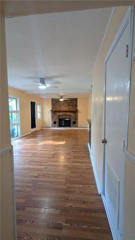 10901 BRISTOL Terrace, Kansas City, MO 64134