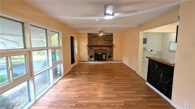 10901 BRISTOL Terrace, Kansas City, MO 64134