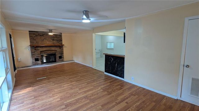 10901 BRISTOL Terrace, Kansas City, MO 64134