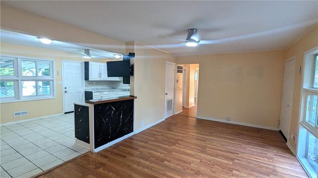 10901 BRISTOL Terrace, Kansas City, MO 64134