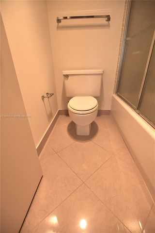 20301 W Country Club Dr 1425, Aventura, FL 33180