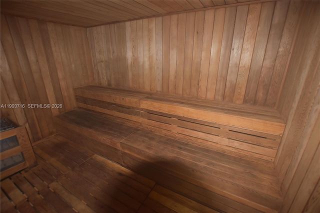 20301 W Country Club Dr 1425, Aventura, FL 33180