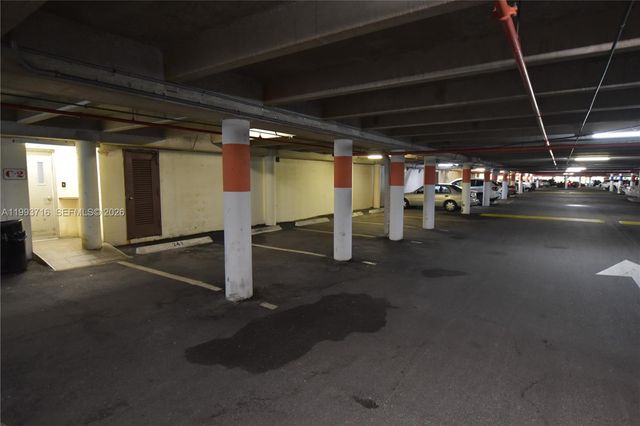 20301 W Country Club Dr 1425, Aventura, FL 33180