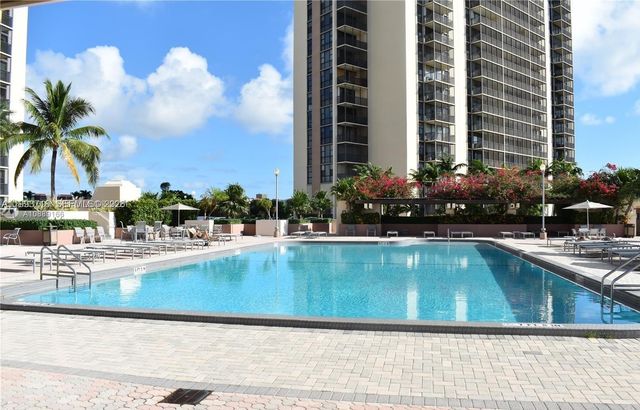 20301 W Country Club Dr 1425, Aventura, FL 33180