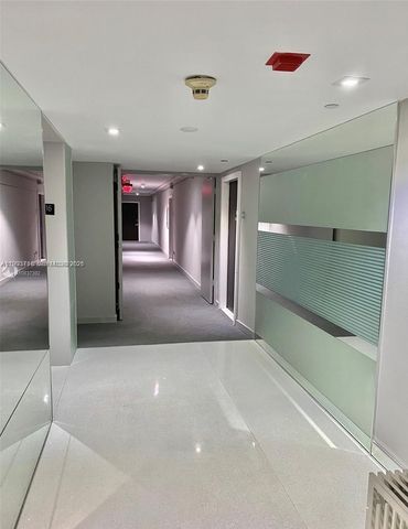 20301 W Country Club Dr 1425, Aventura, FL 33180