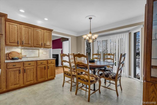 43855 Pinot Noir Drive, Sterling Heights, MI 48314