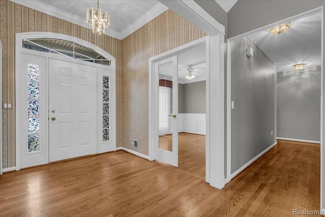 43855 Pinot Noir Drive, Sterling Heights, MI 48314