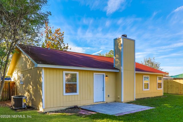 7710 PEPPER Circle W, Jacksonville, FL 32244