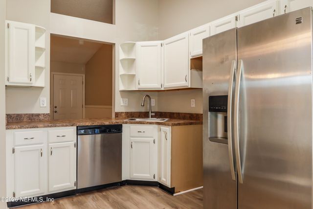 7710 PEPPER Circle W, Jacksonville, FL 32244