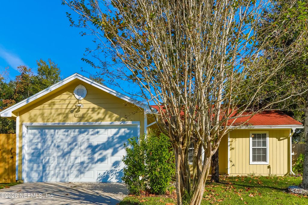 7710 PEPPER Circle W, Jacksonville, FL 32244