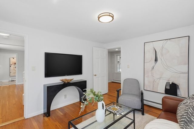 14 Normandy Rd, Lexington, MA 02421