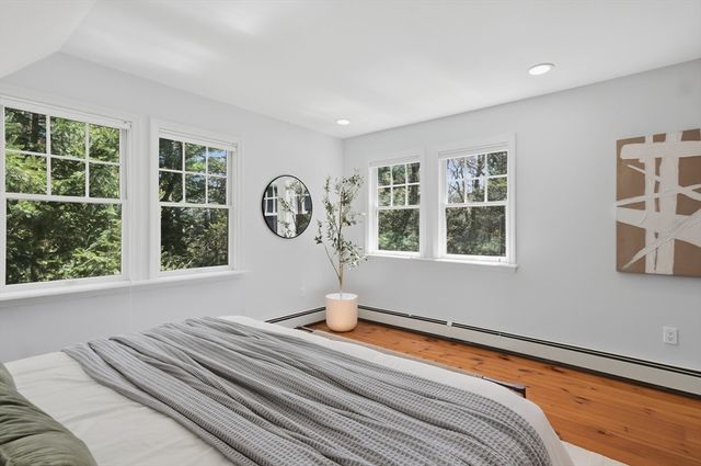 14 Normandy Rd, Lexington, MA 02421