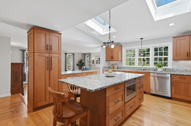 14 Normandy Rd, Lexington, MA 02421