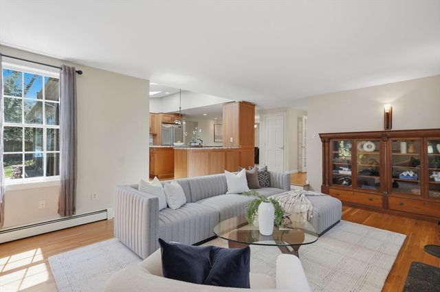 14 Normandy Rd, Lexington, MA 02421