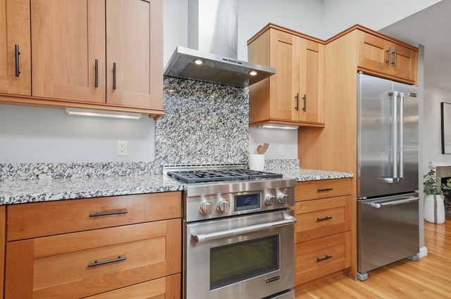 14 Normandy Rd, Lexington, MA 02421