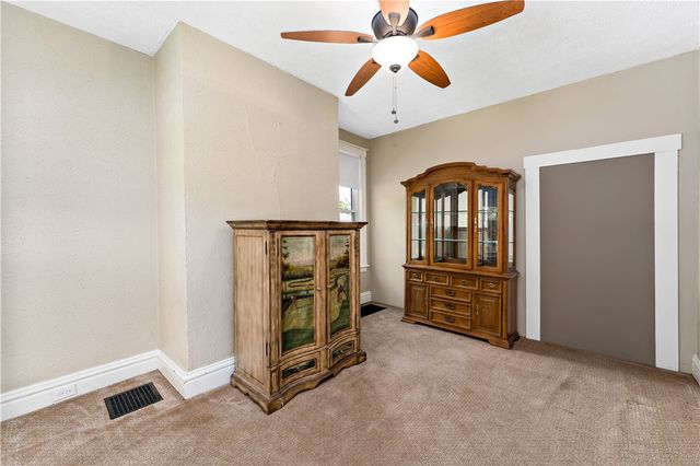 1004 Market St, Bridgewater, PA 15009