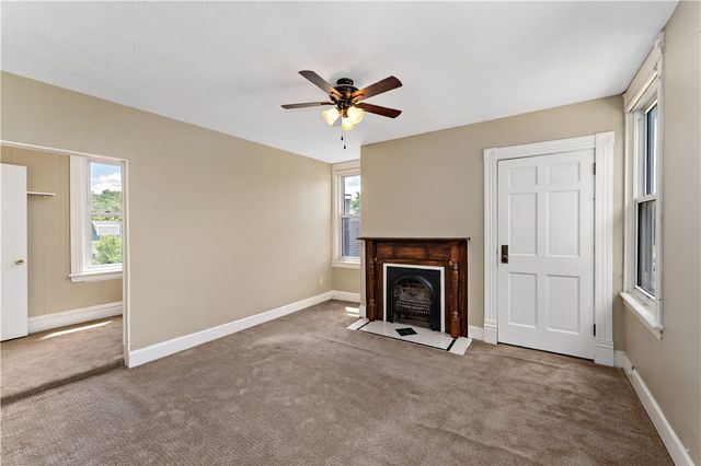 1004 Market St, Bridgewater, PA 15009