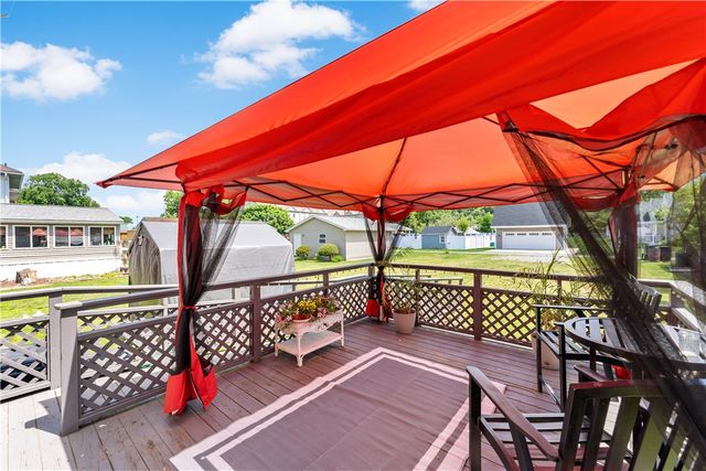 1004 Market St, Bridgewater, PA 15009