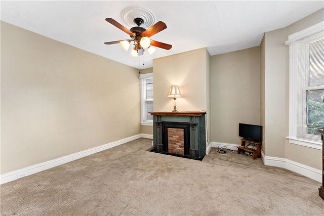 1004 Market St, Bridgewater, PA 15009