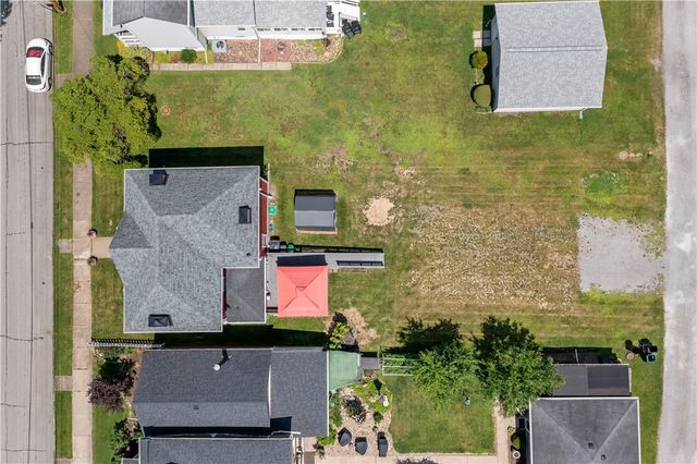 1004 Market St, Bridgewater, PA 15009