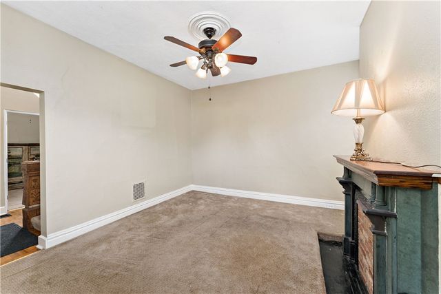1004 Market St, Bridgewater, PA 15009