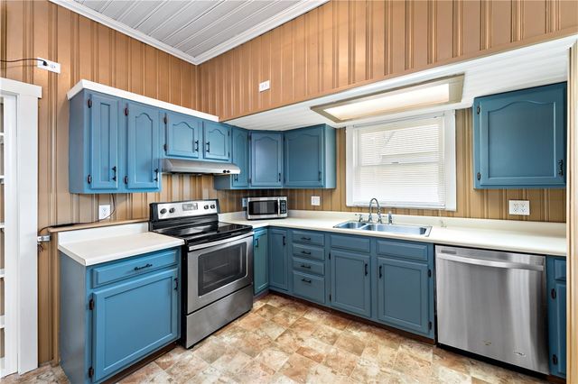 1004 Market St, Bridgewater, PA 15009