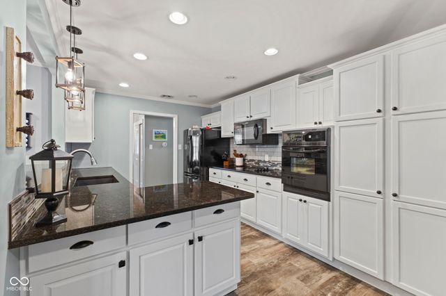 3038 Santiago Drive, Greenwood, IN 46143
