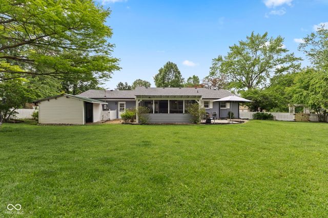 3038 Santiago Drive, Greenwood, IN 46143