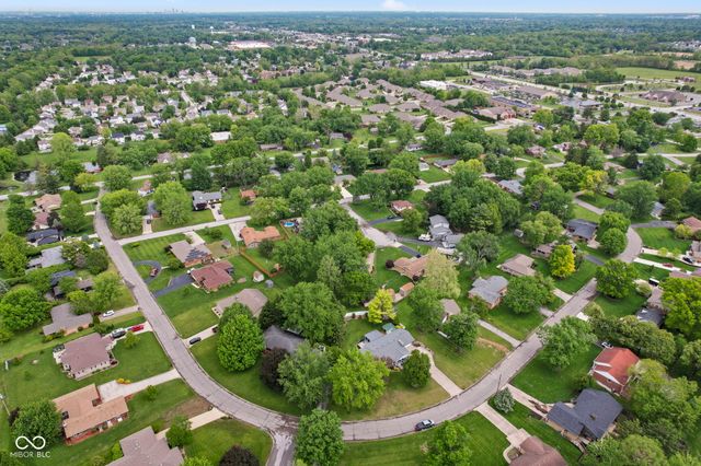 3038 Santiago Drive, Greenwood, IN 46143
