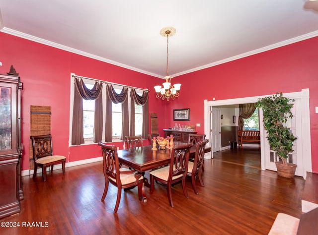 401 S 4th Street, Eunice, LA 70535