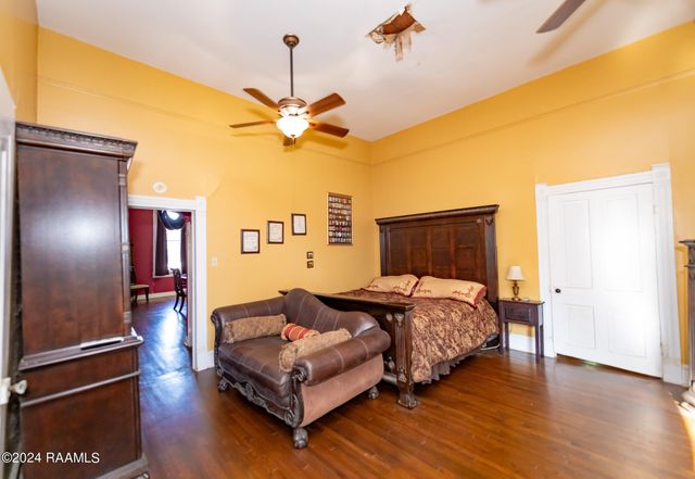 401 S 4th Street, Eunice, LA 70535